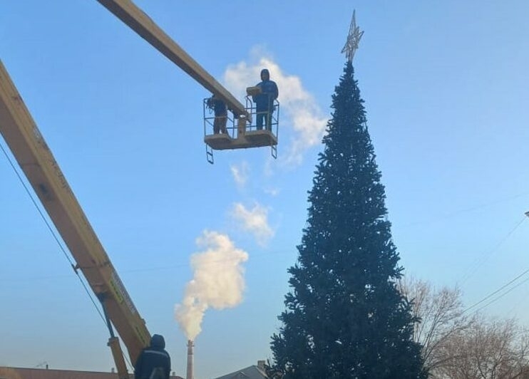 В Ахтубинске начали подготовку к Новому году 
