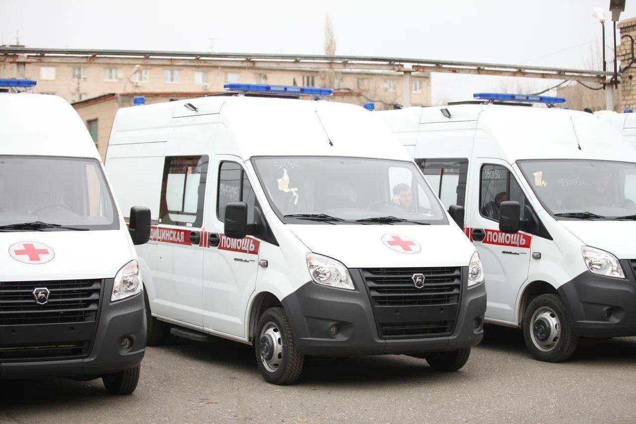 Петербург закупит больше 100 автомобилей скорой помощи