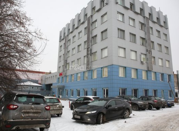 Дом у метро «Рыбацкое» хотят продать за 145 млн рублей