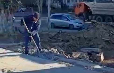 Ремонт Комсомольской Набережной в Астрахани завершат до конца года 