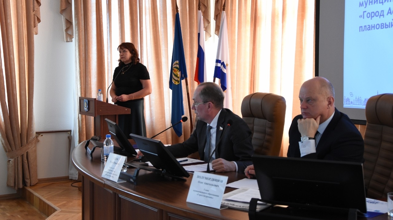 Расходы в бюджете Астрахани на 2023 год составят почти 13,9 миллиарда рублей 