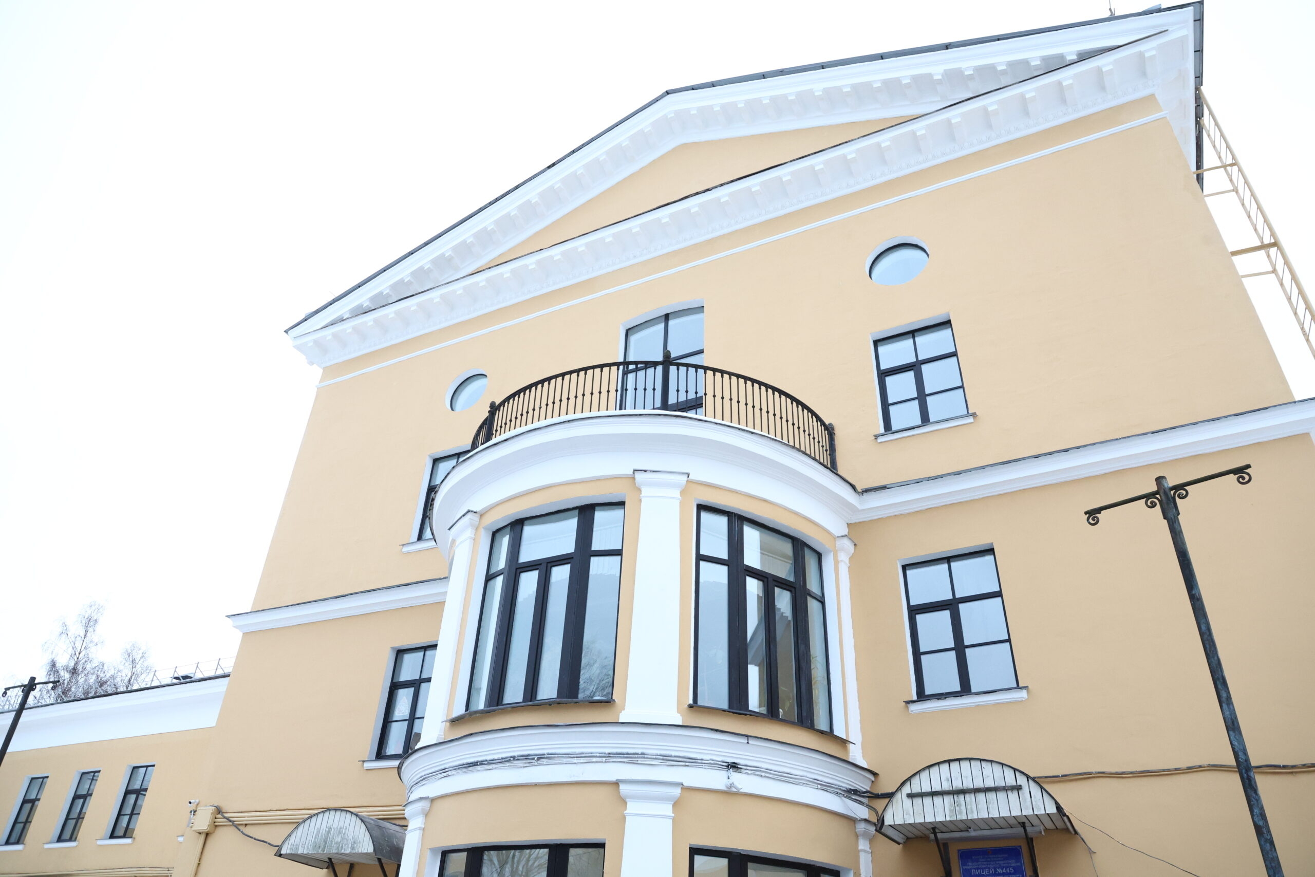 В Зеленогорске в лицее номер 445 построят два бассейна и новый корпус