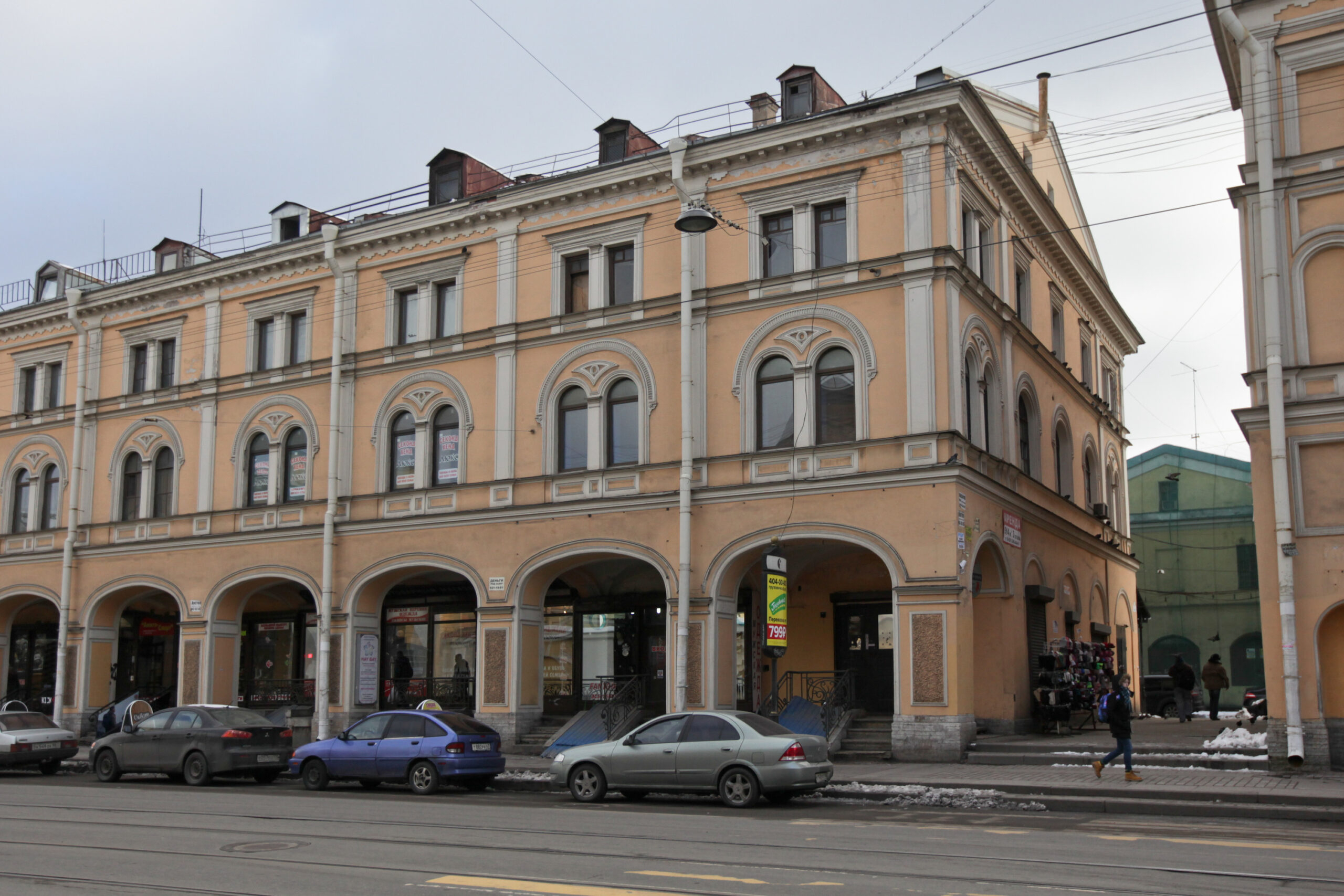 Петербуржцы пожаловались на несоблюдение пожарной безопасности на Апраксином дворе