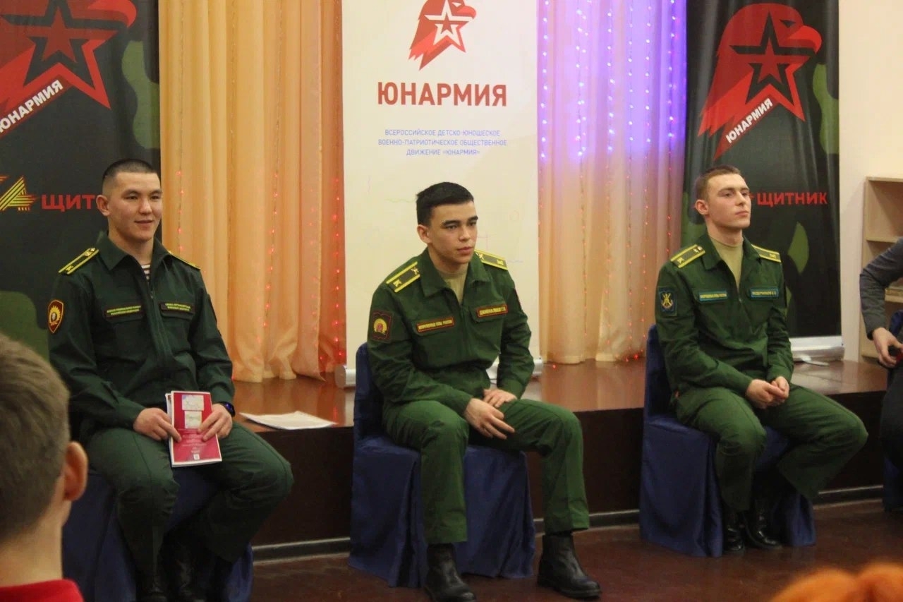 Астраханские юнармейцы встретились с курсантами военных ВУЗов России 