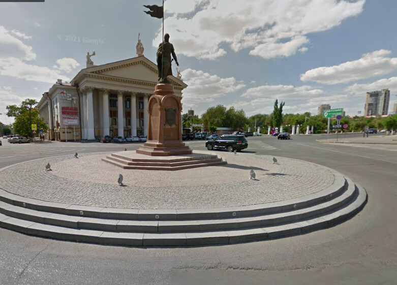 В Волгограде с 15 января перекроют Площадь Павших борцов