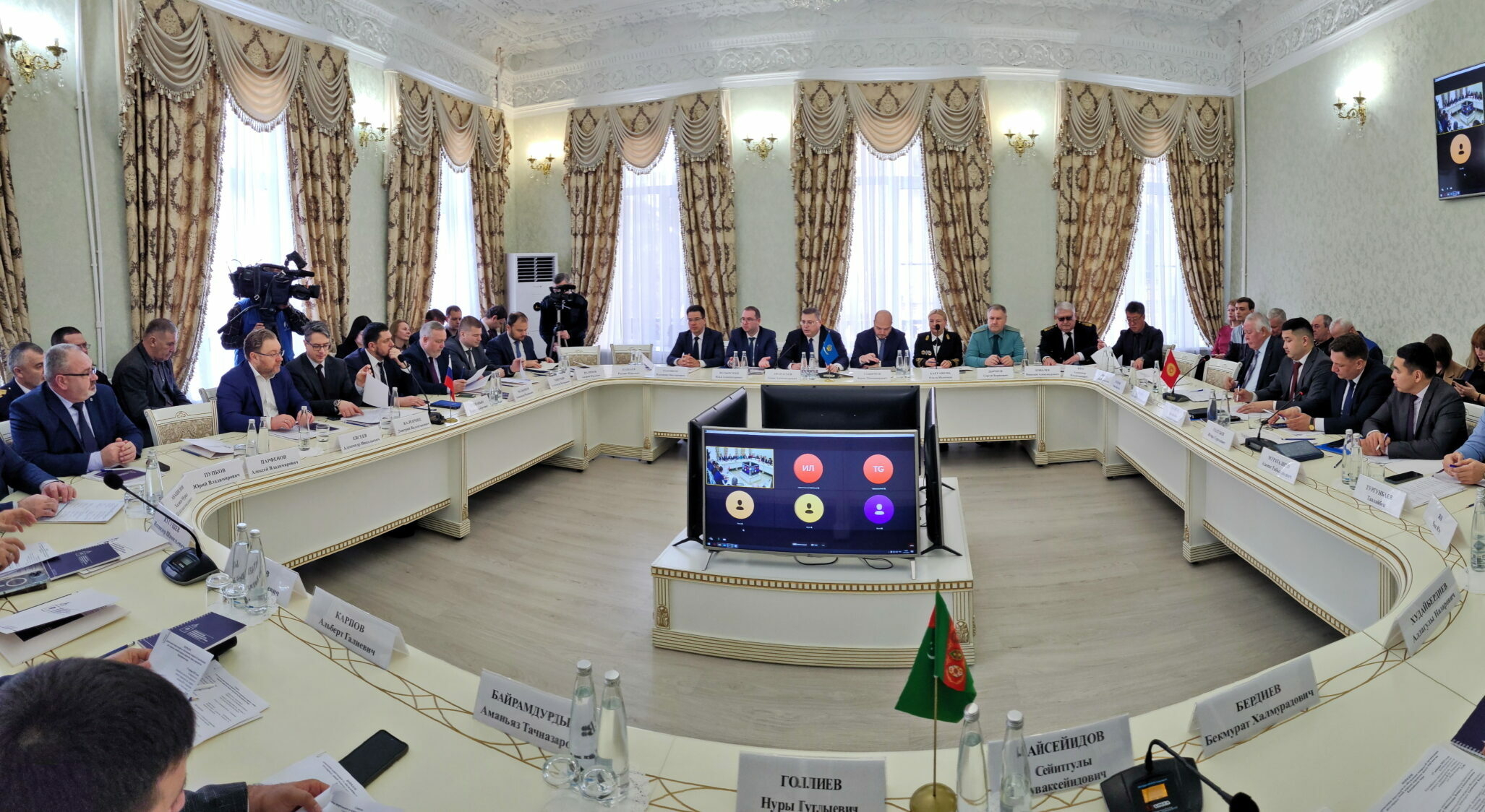 Астраханская область намерена стать хабом для поставок промышленной продукции в Туркменистан 