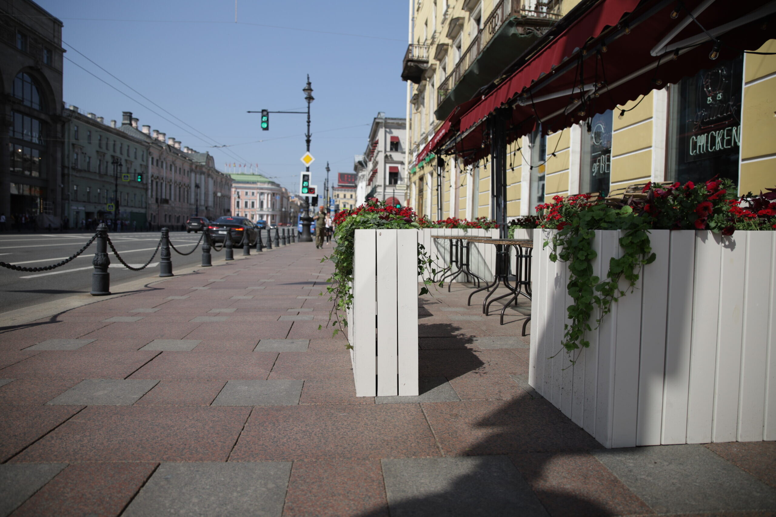 На рынке стрит-ритейла Петербурга сократился объем пустых помещений
