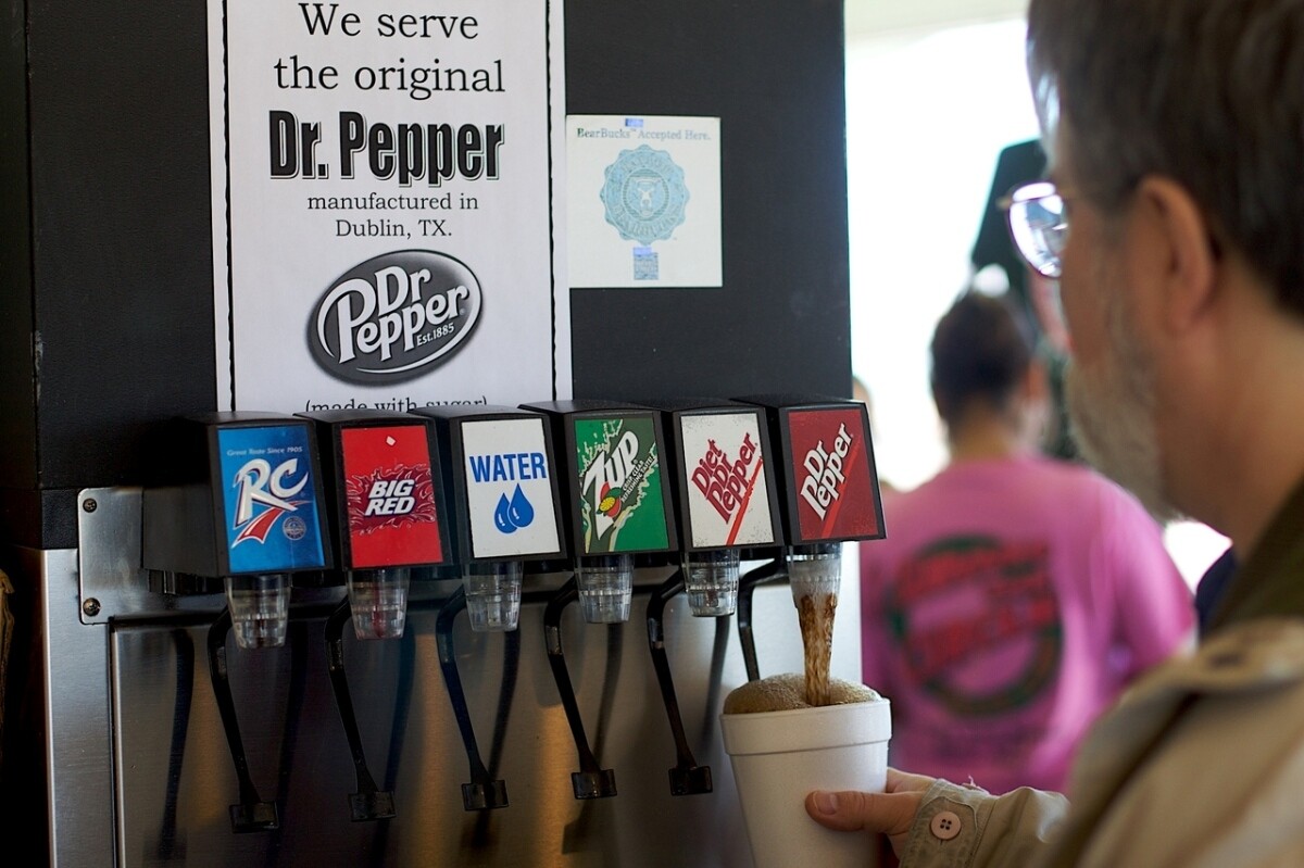Российская компания «Фудвэй» захотела отобрать бренд Dr.Pepper у американской Coca-Cola