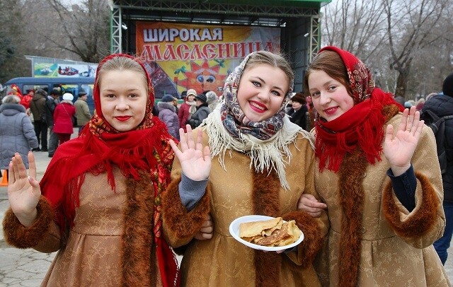 В Волгограде Масленицу отпраздновали массовыми гуляниями 