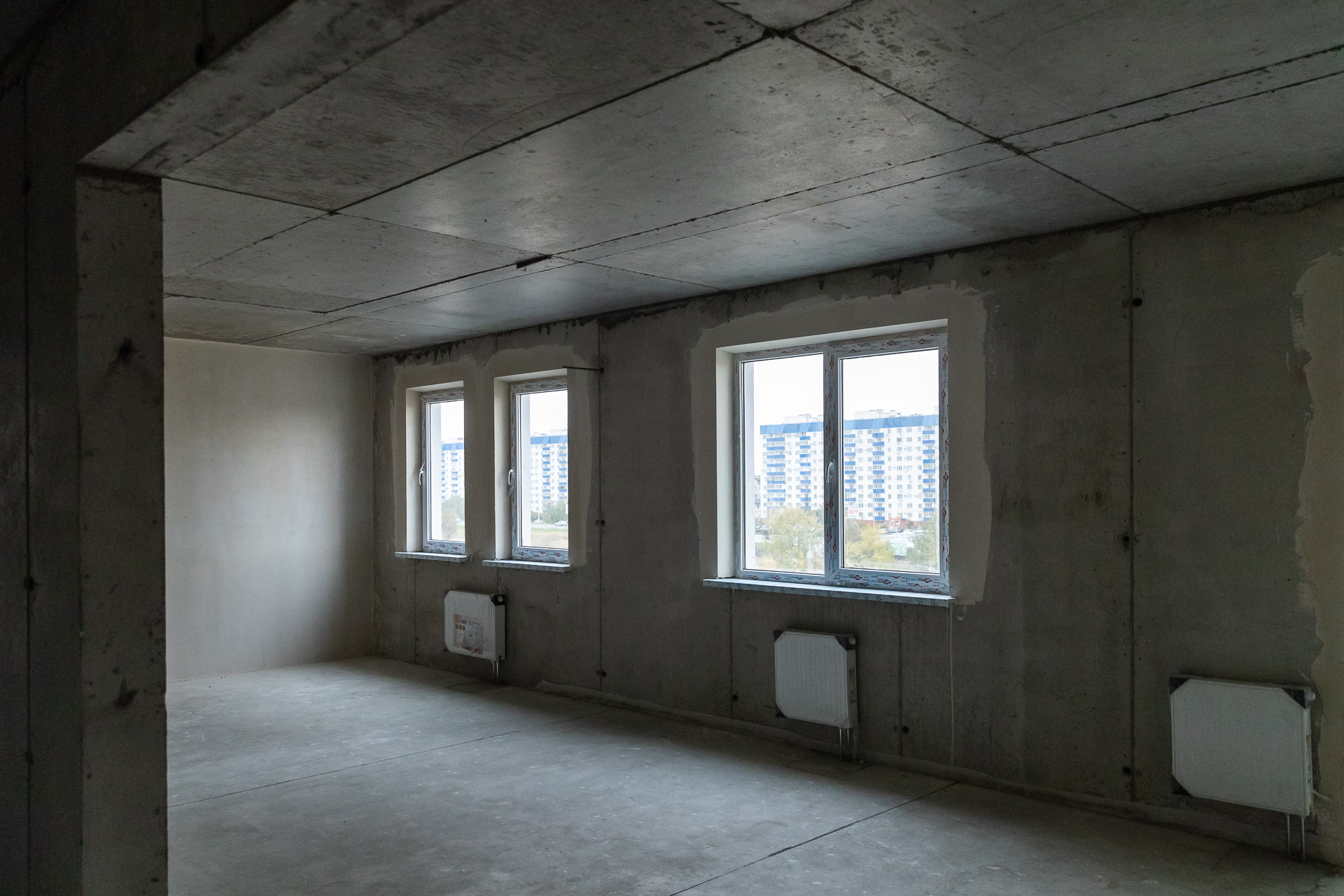 Волгоградцев из аварийных домов досрочно расселят по новым квартирам 