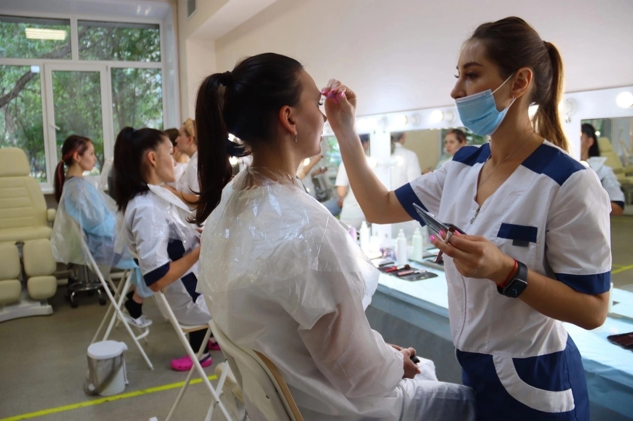 Почти 400 астраханцев получили допобразование в рамках проекта «Содействие занятости»