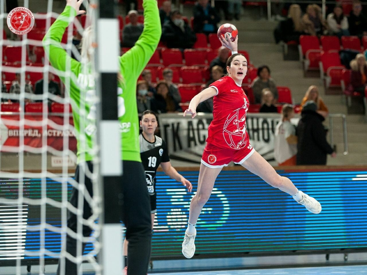 «Астраханочка» одержала победу над волгоградской «Динамо-Синара» 