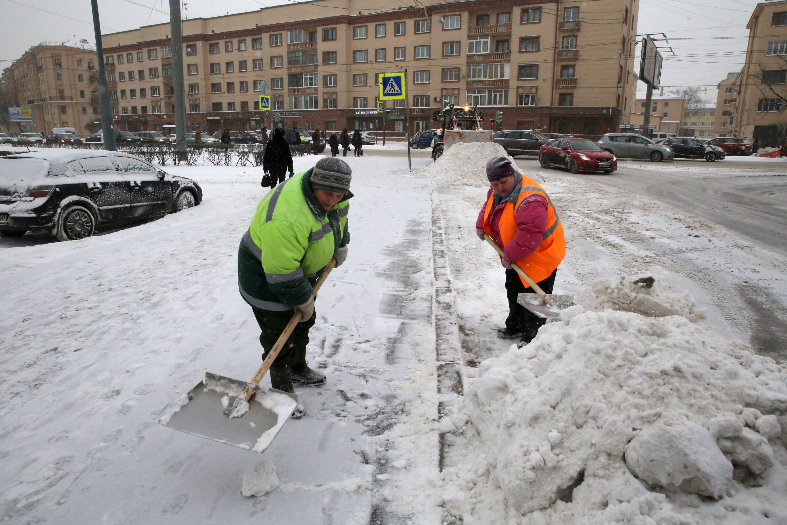 В Петербурге резко вырос спрос на сотрудников ЖКХ