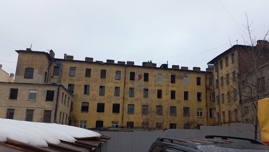 «Группа ЛСР» начала сносить историческое здание у Обводного канала