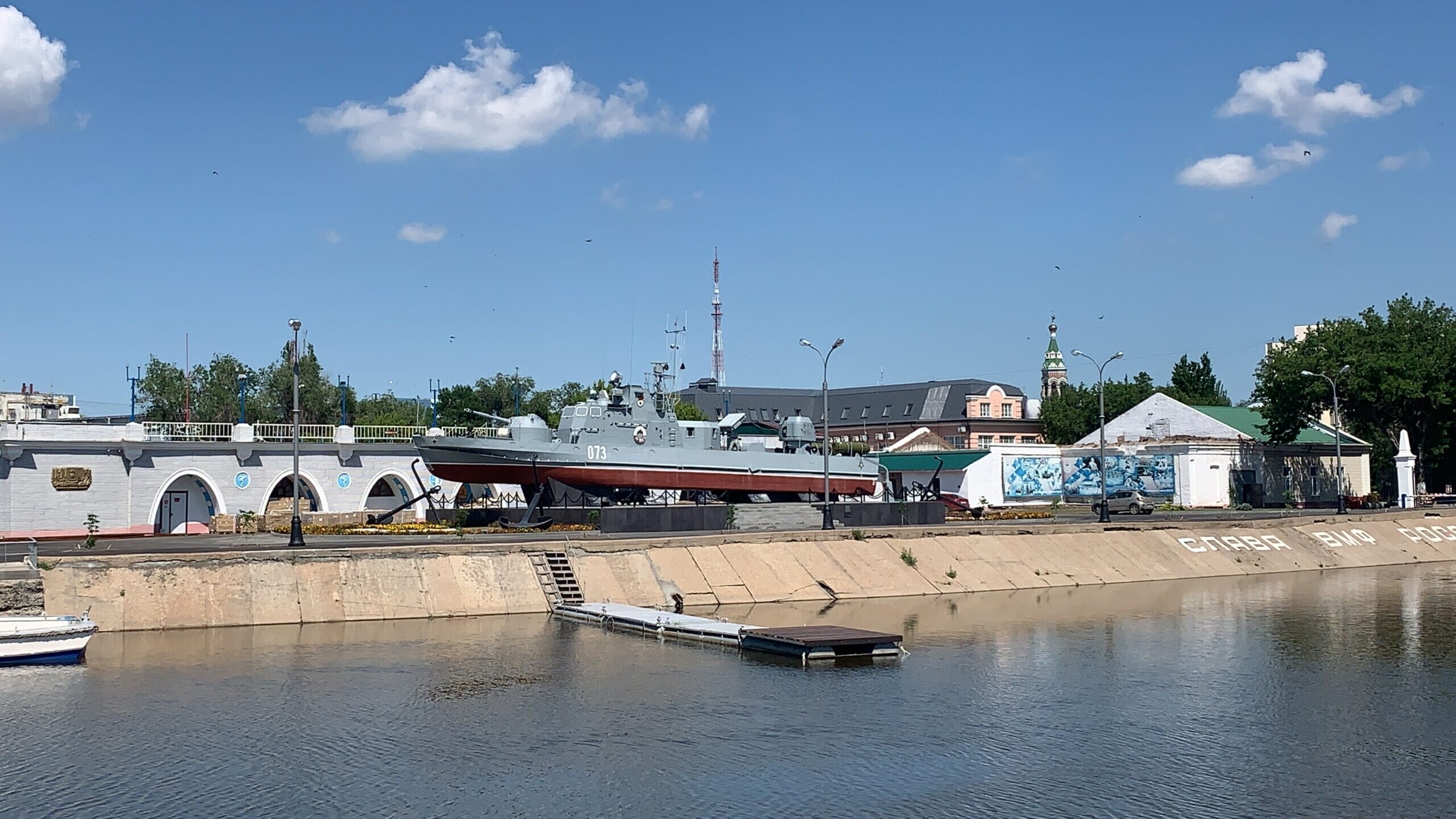 Астраханцев ждет плюс 20 и слабый ветер 22 марта 