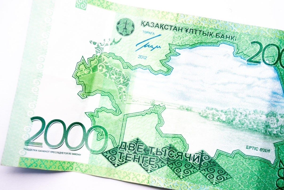Кандидат экономических наук: вкладываться в лиру и тенге преждевременно