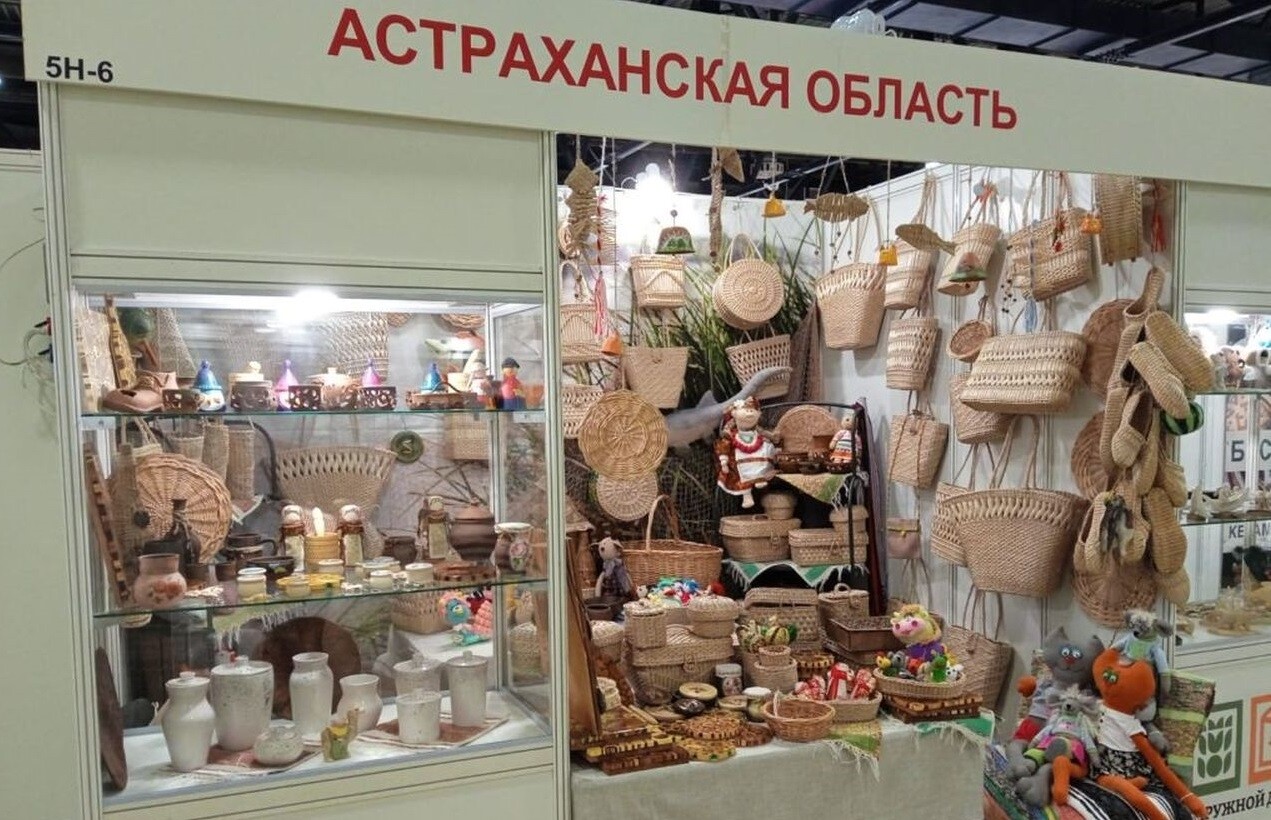 Народные ремесла Астраханской области показали на выставке в Москве 