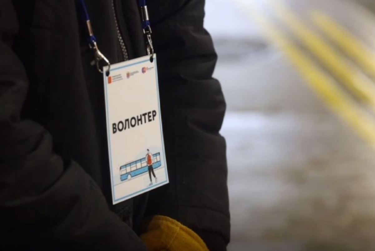 Более 200 волонтеров помогают петербуржцам построить маршрут в период капремонта «Ладожской»