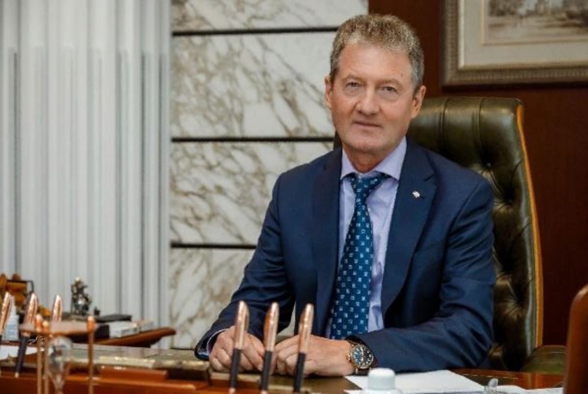 Экс-гендиректор УГМК займется добычей песка