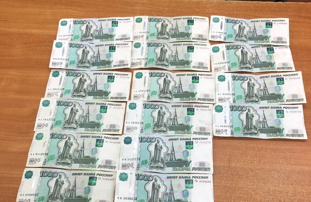 Иностранец пытался дать взятку астраханскому пограничнику 