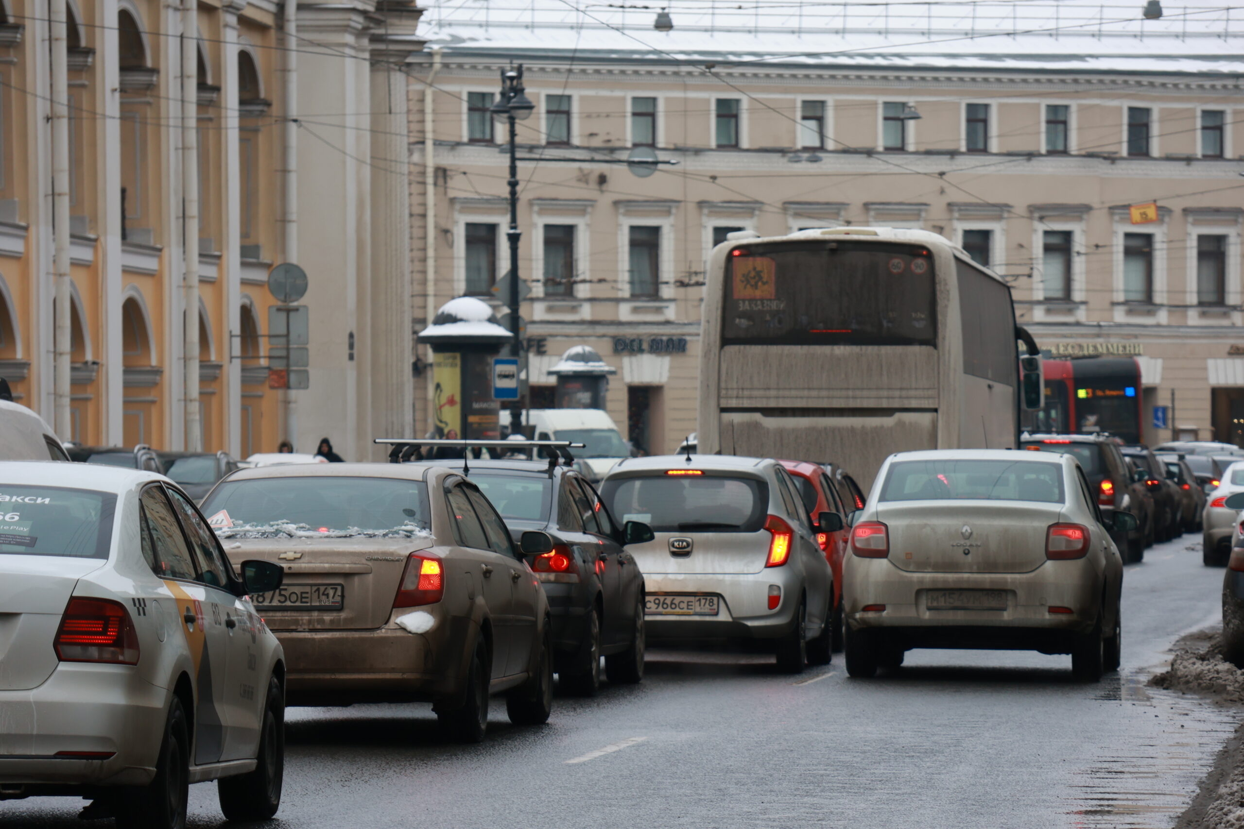 За месяц петербургский авторынок вырос на 9%