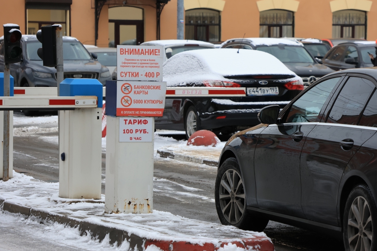 На Васильевском острове решают проблему хаотичной парковки