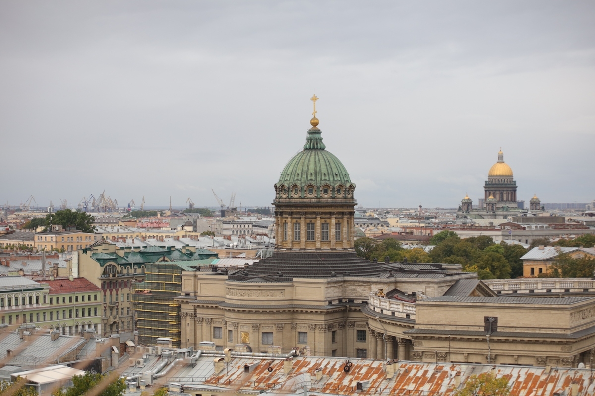 Обстановка в Санкт-Петербурге спокойная, контролируется в рамках мер безопасности