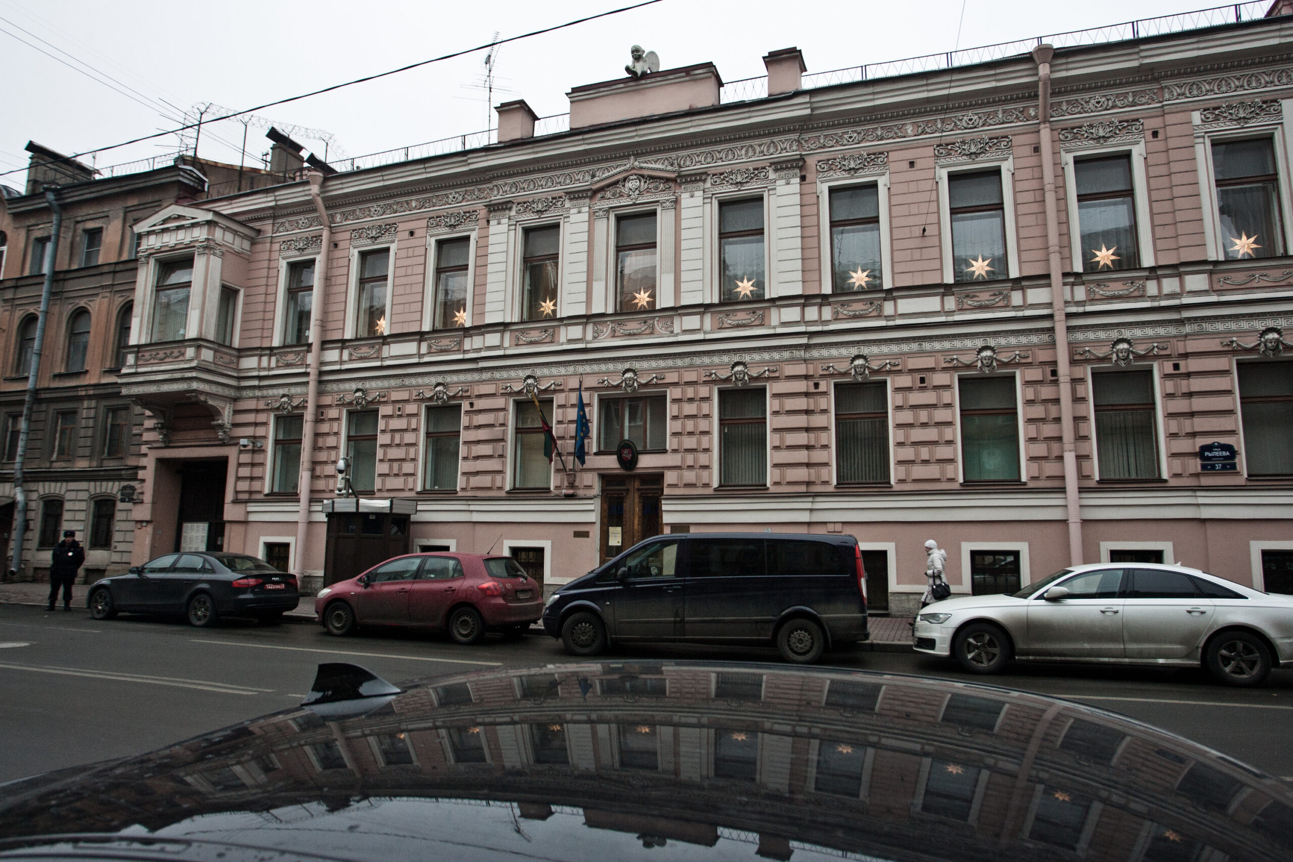 В Петербурге закроют генконсульство Финляндии