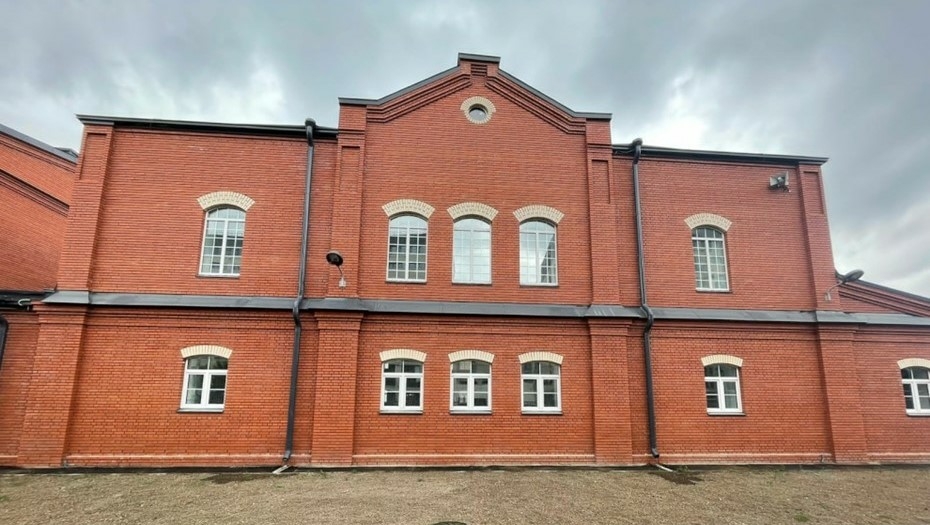 В Петербурге в здании бывшего пивзавода «Бавария» открылась школа