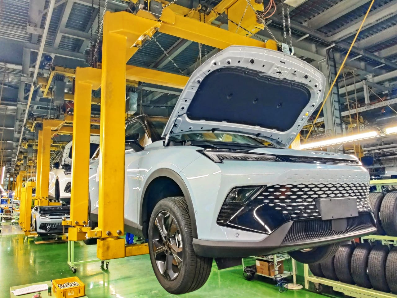 «Автотор» выпустил первую партию китайских кроссоверов BAIC X55