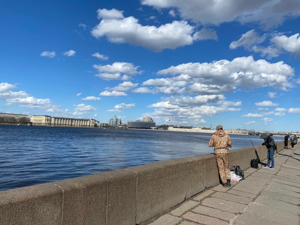 Эрмитажный и Прачечный мост вместе с набережной отремонтируют за 423 млн рублей