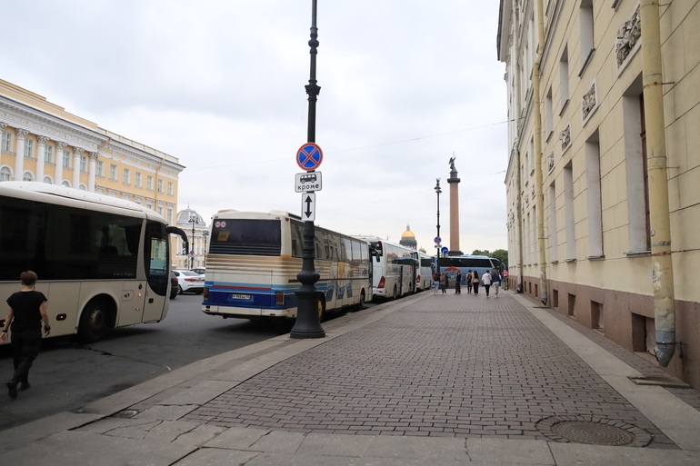 В Петербурге нашли решение строительства автобусной площадки на Заречной улице
