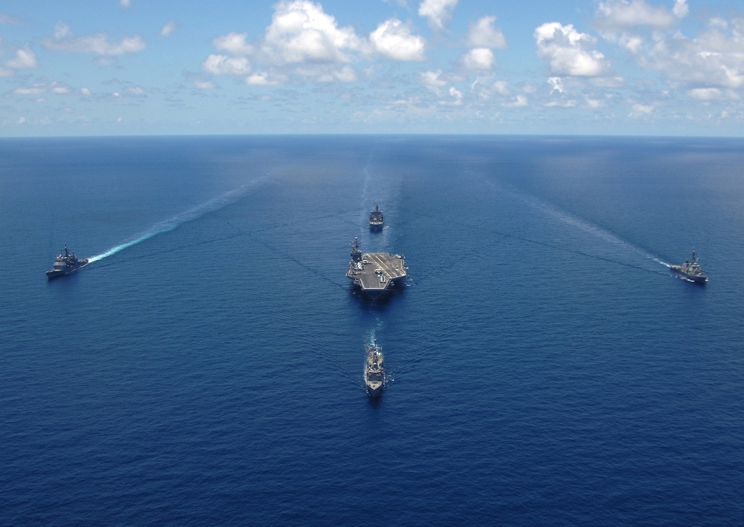 Sohu: срочная эвакуация — Россия чуть не сорвала операцию ВМС США в Средиземноморье