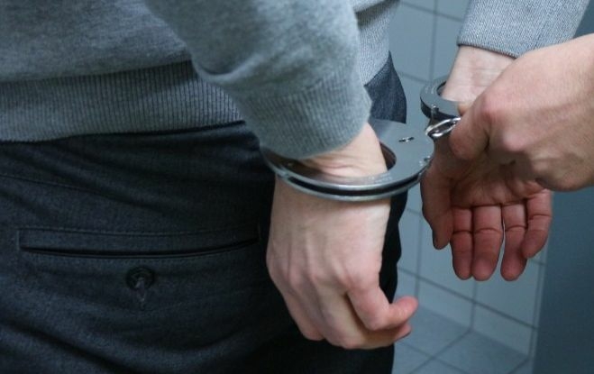 Бывшего главу УМВД Петербурга задержали за легализацию 100 тысяч мигрантов