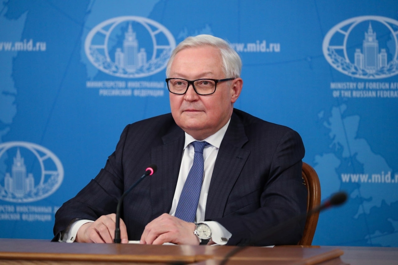 Sohu: российский МИД испортил настроение США после встречи Байдена с Си