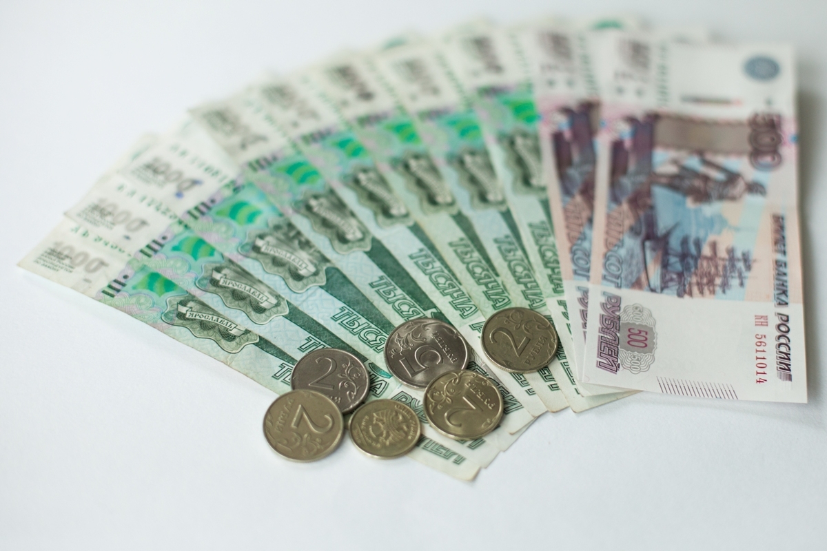 С жителей Петербурга взыскали более 2 млрд рублей за долги по отоплению