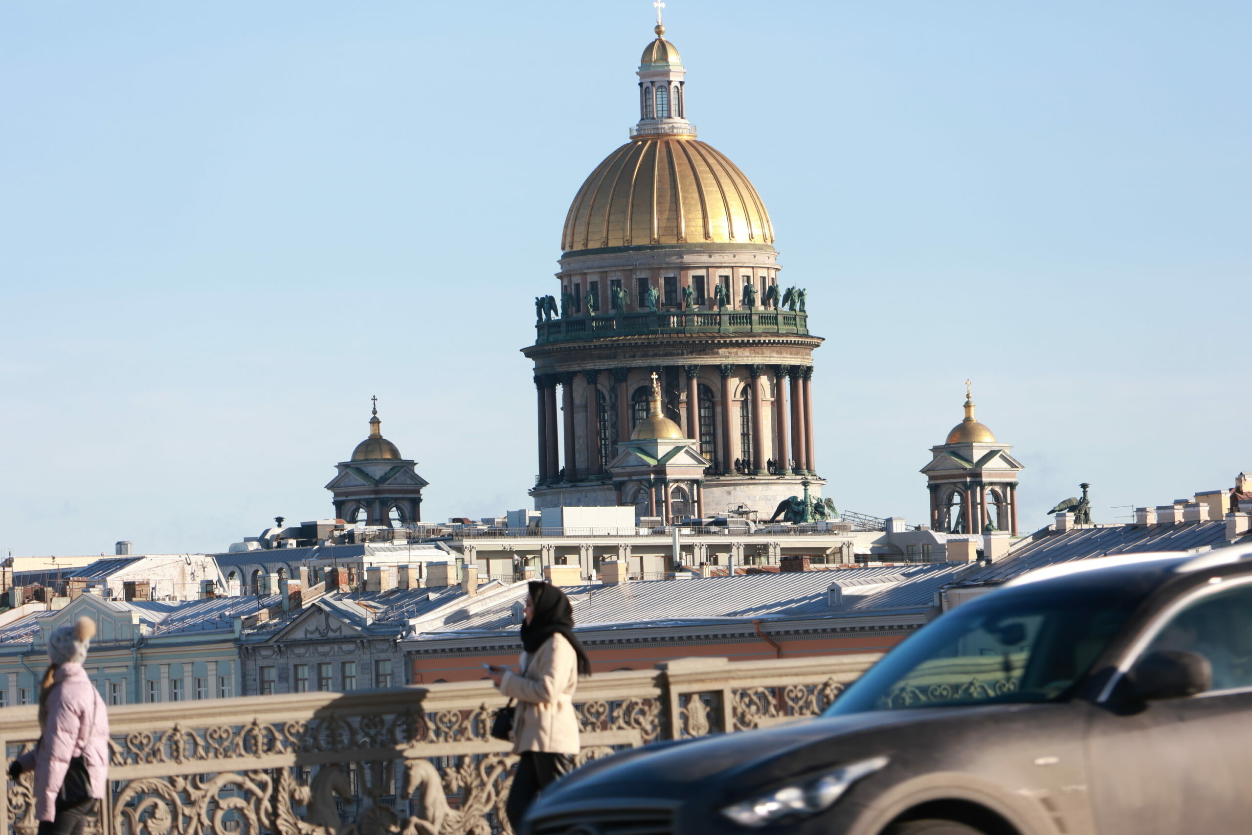 В Петербурге потратят 107 млн рублей на реставрацию части фасада Исаакиевского собора