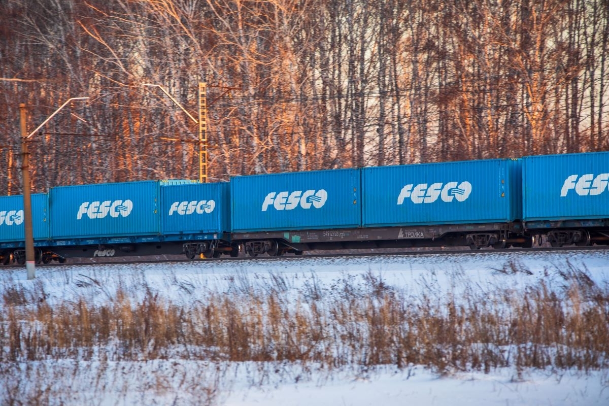 FESCO отметила восстановление контейнерного рынка РФ до уровней 2021 года