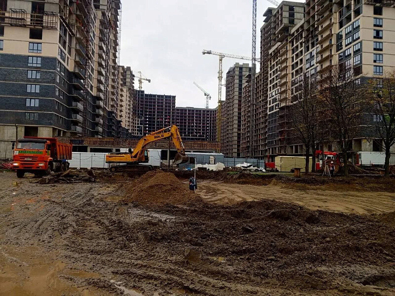 На Обрывной улице в Краснодаре стартовало строительство школы 