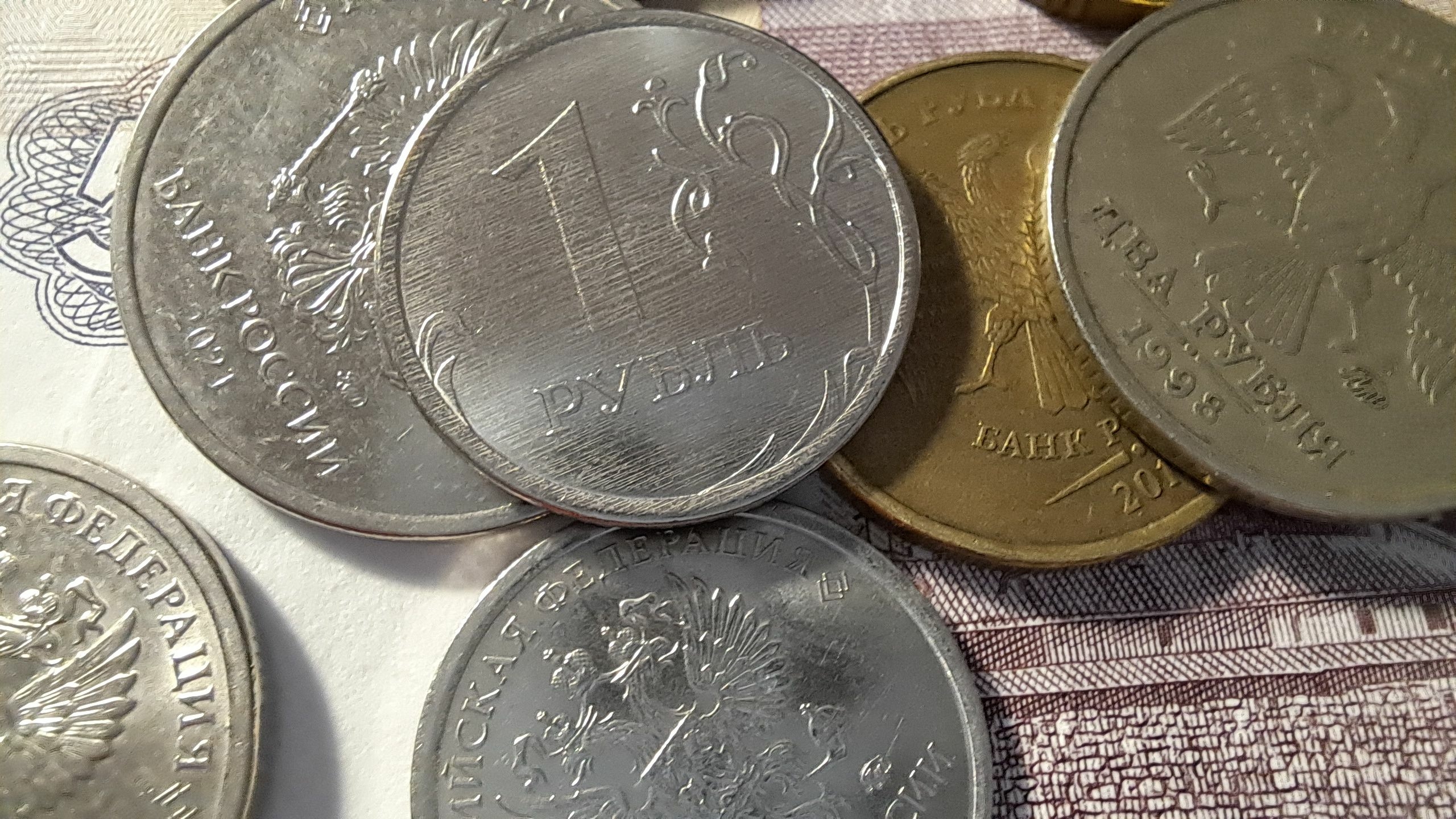 В Петербурге компании заплатили налогов в 2023 году на 63,4% меньше