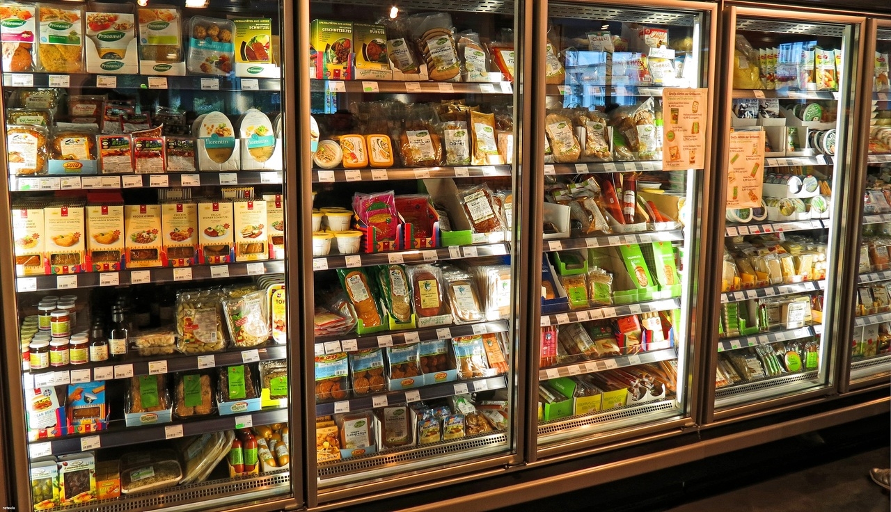 В Госдуме предложили немаркированную продукцию продавать нуждающимся