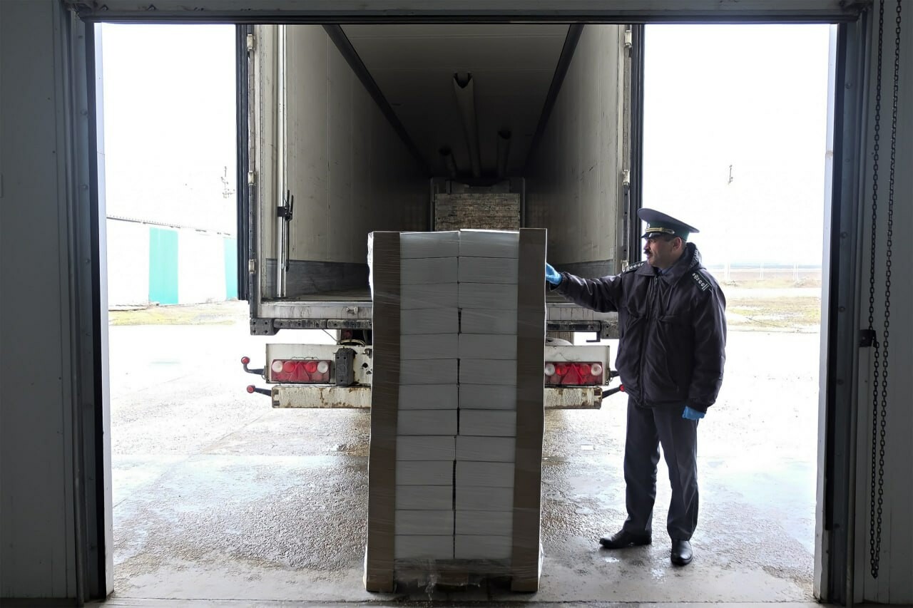 За неделю через Астраханскую область прошло 460 тонн продукции 