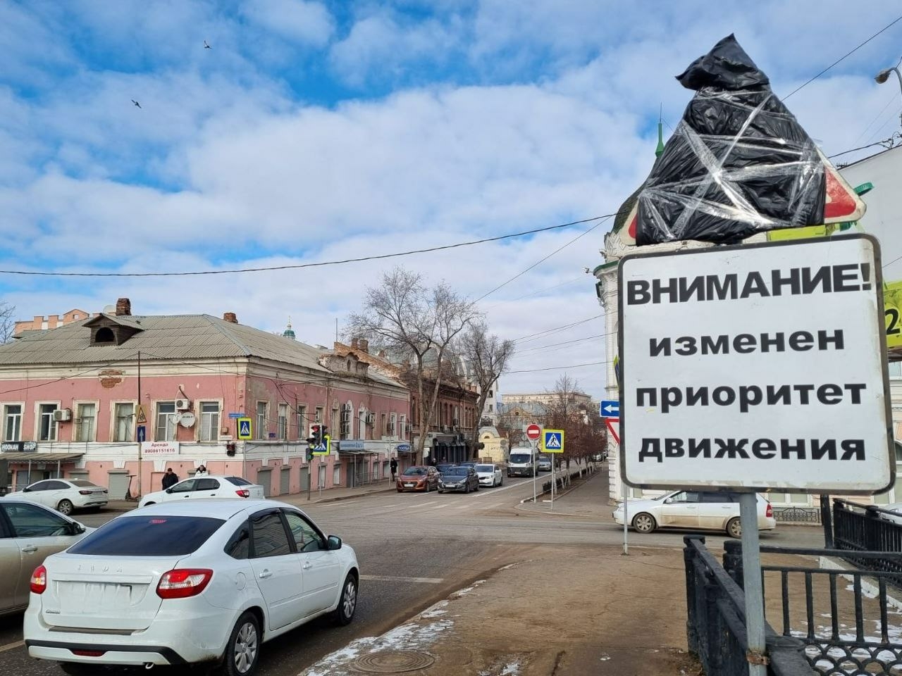 Двусторонне движение открыли на участке улицы Кирова в Астрахани