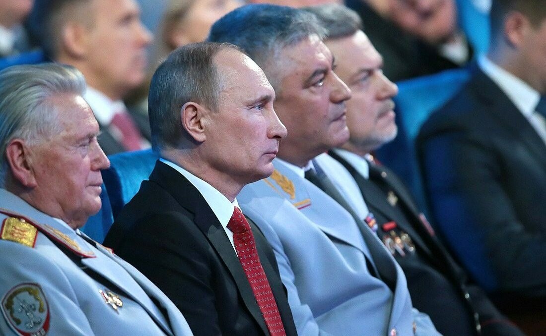 «Не справился с эмоциями»: выступившие на глазах Путина слезы впечатлили Китай