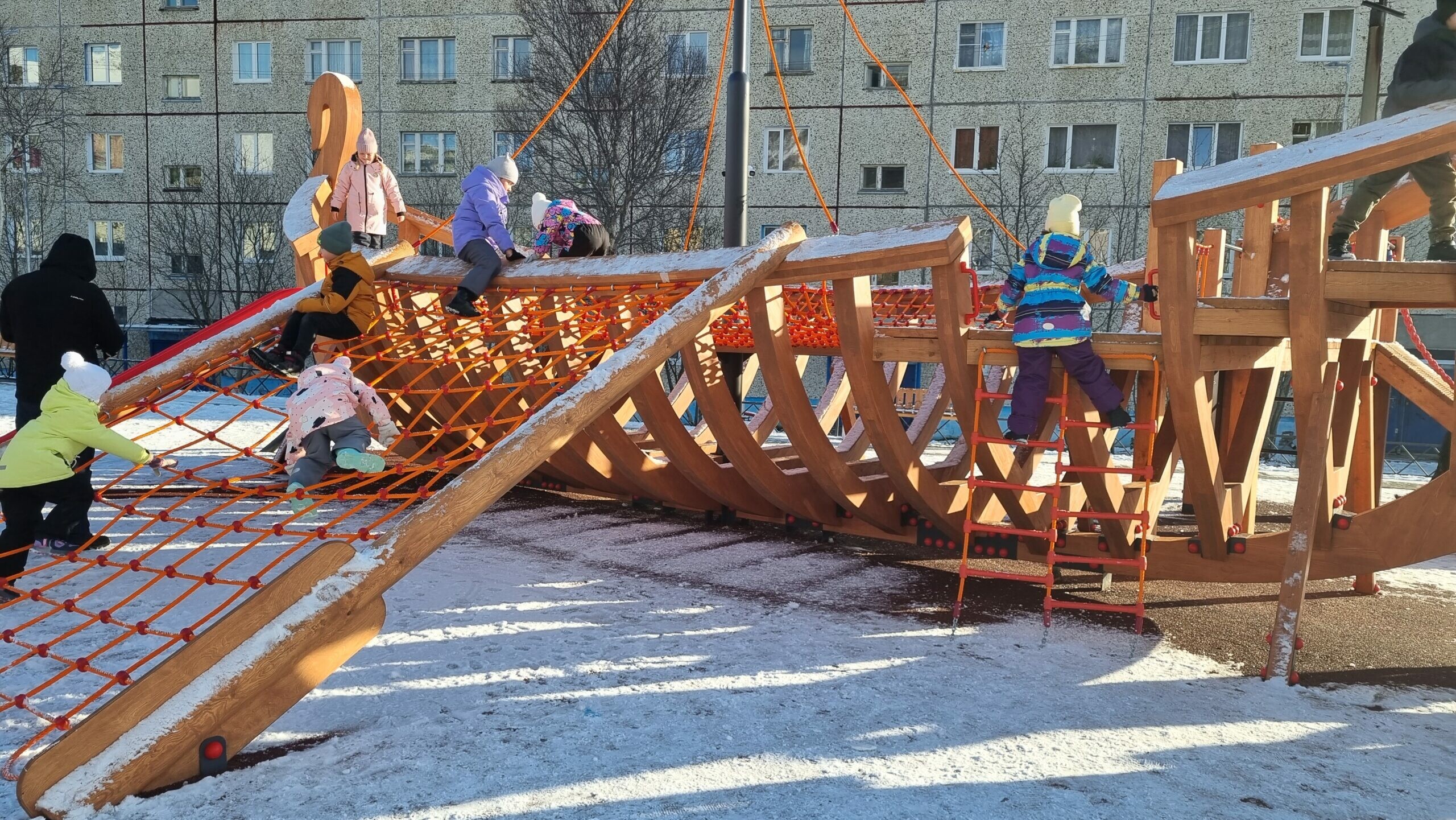 Более 130 территорий благоустроили в Мурманской области за год