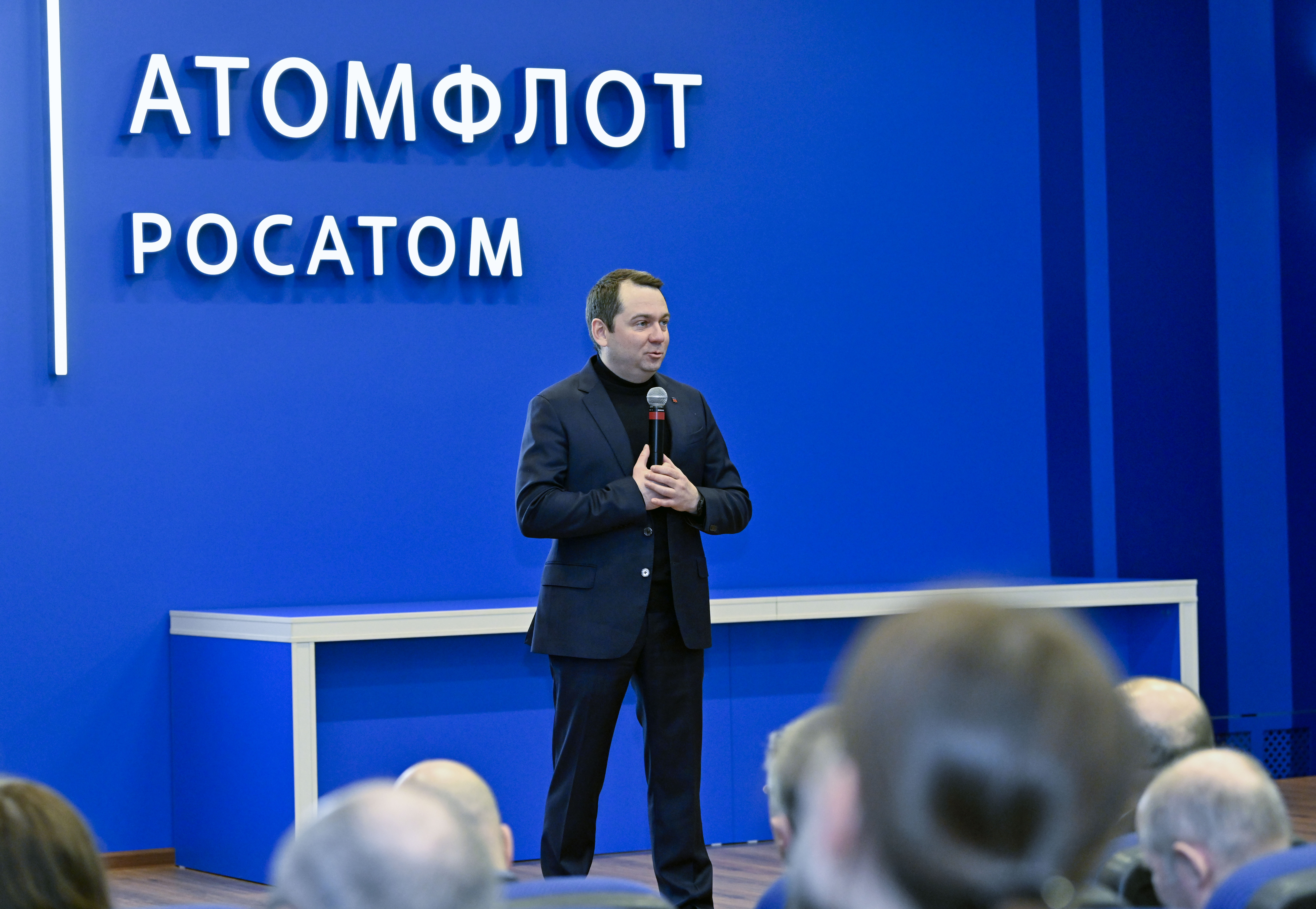«Держитесь, уважаемый губернатор»: жители Мурманской области желают выздоровления Андрею Чибису