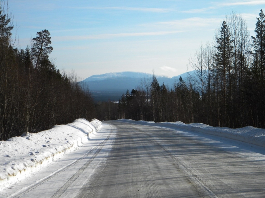 В конце апреля в Кольском Заполярье ограничат движение большегрузов