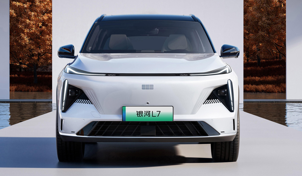 «Китаец» Geely занял 4-е место по продажам среди автопроизводителей в РФ