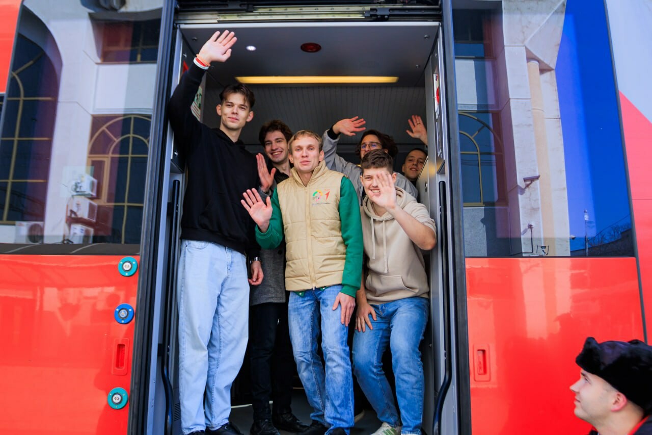 Делегация кубанских активистов отправилась на Всемирный фестиваль молодежи 