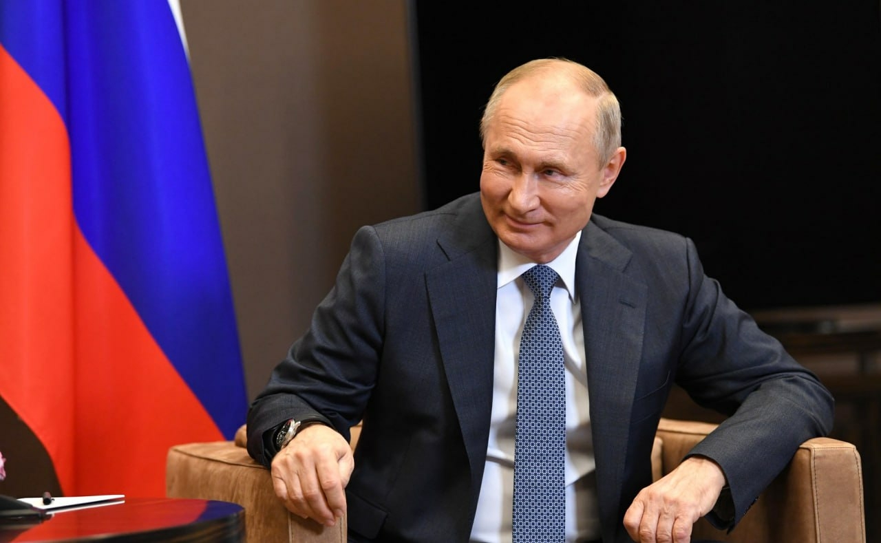 Глава Вологодской области рассказал Путину о летней работе Деда Мороза